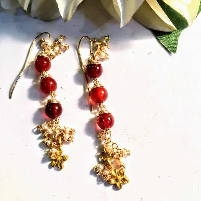 Red Agate Earring with Gold Flower